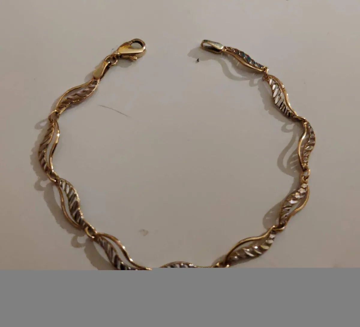 TWO TONE TWIST, 9CT White & Yellow Gold Bracelet ! - Image 1