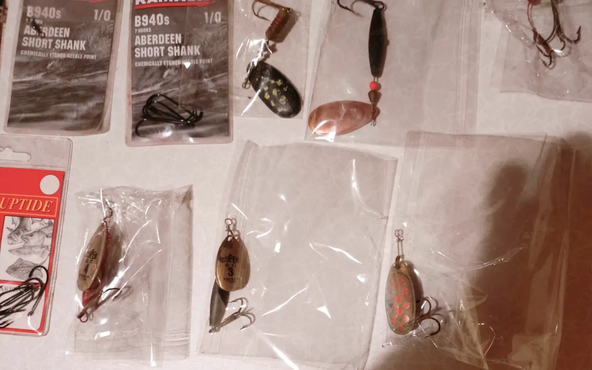 MORE FISHING GEAR (NEW & USED). - Image 4