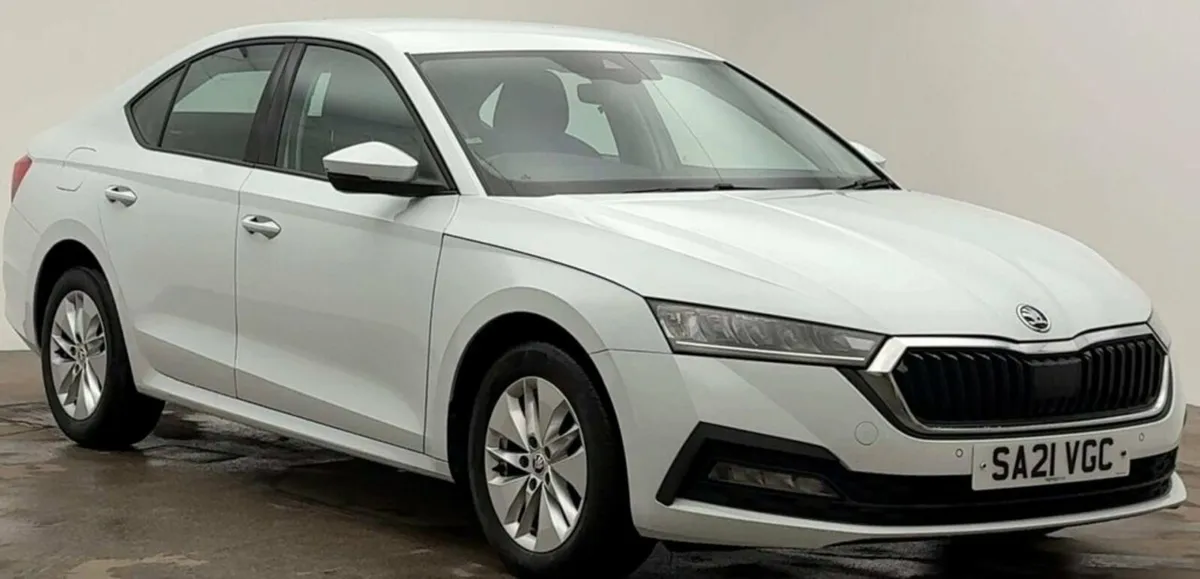 2.0 TDI SE Technology Hatchback 5dr Diesel Manual - Image 1