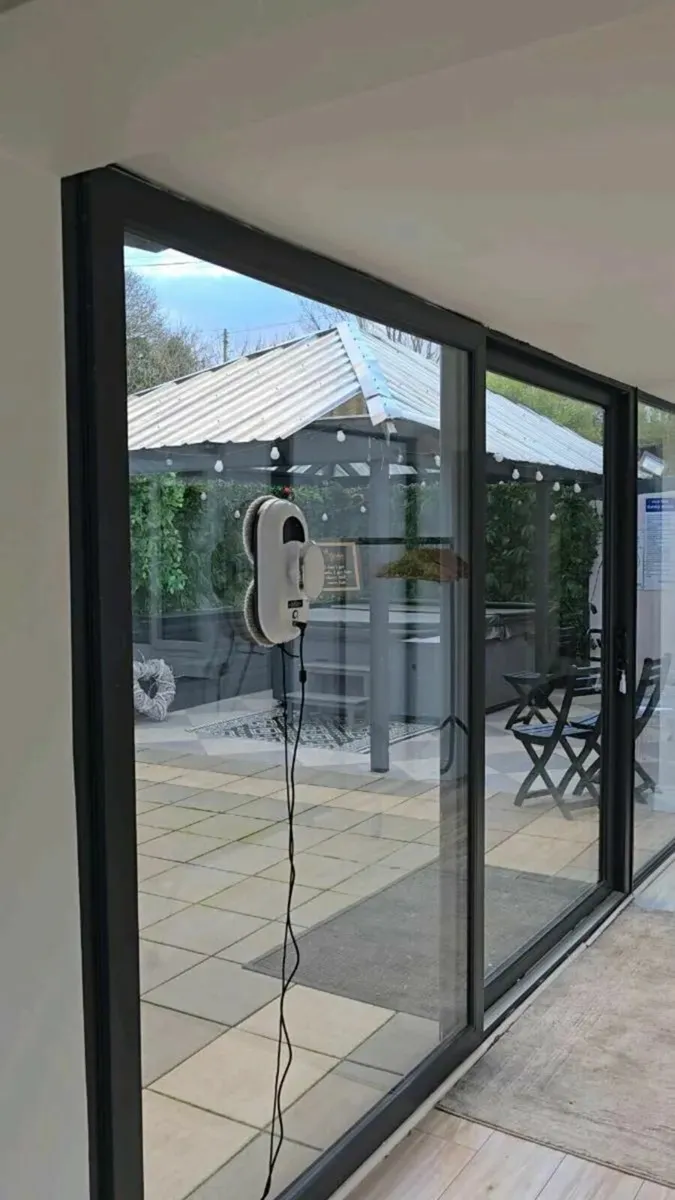 Window cleaning robot brand new - Image 4