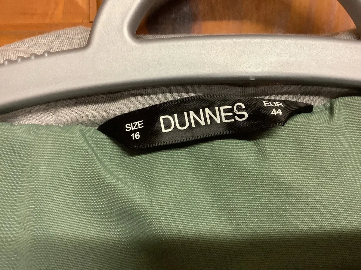 Jacket size 16 - Image 3