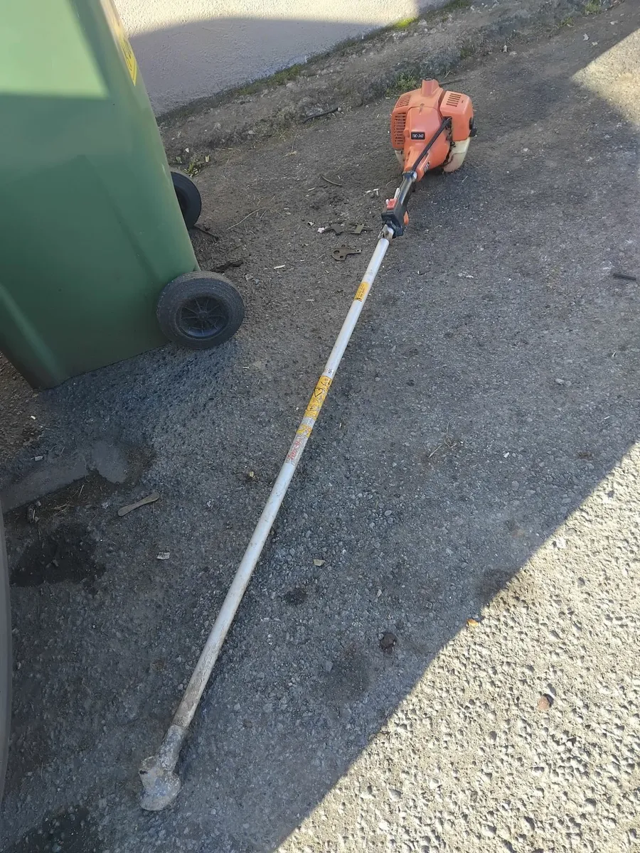 Tanaka TBC 340  grass strummers read add - Image 3