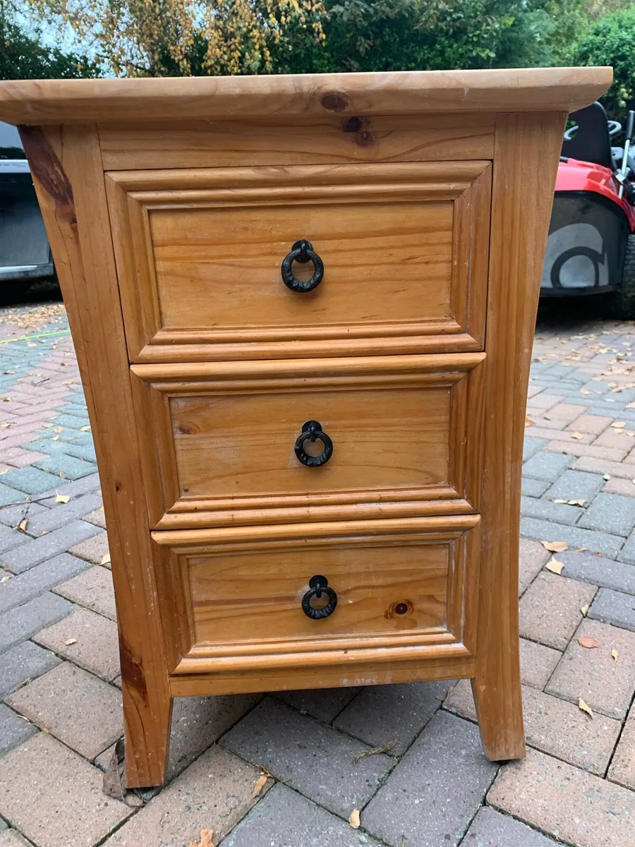 Bedside table - Image 1