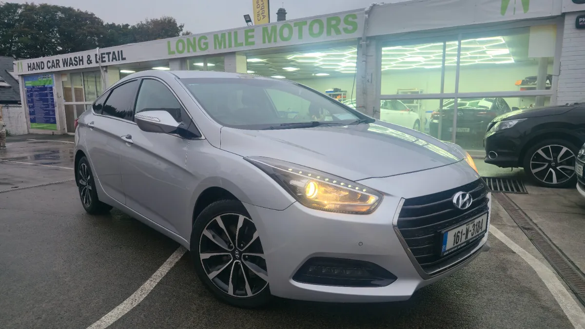 Hyundai i40 2016 AUTO AA APPROVED - Image 1