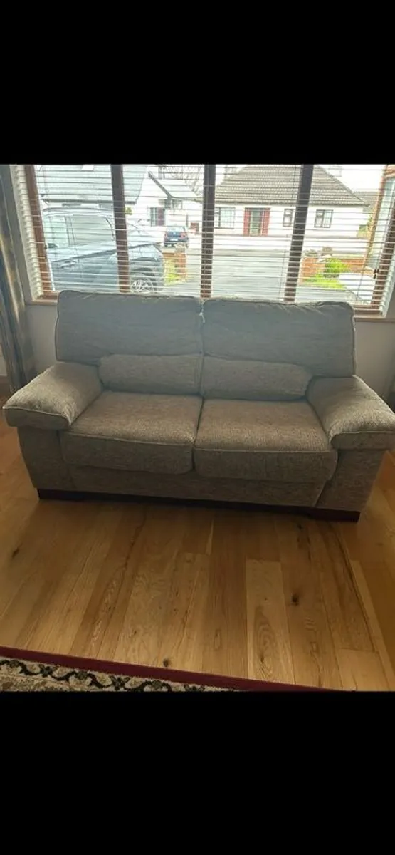 3 Piece Suite Mint condition - Image 1