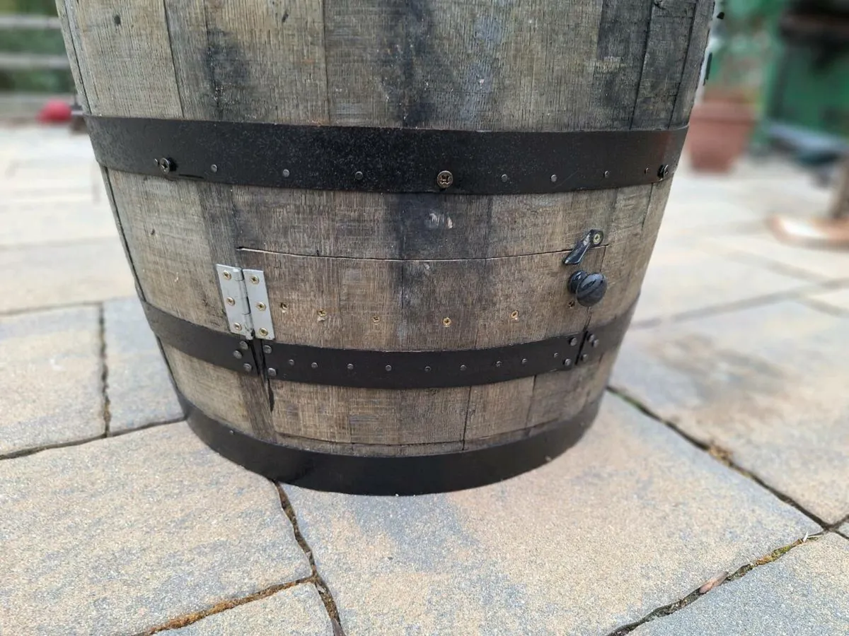 Oak barrel coal bunker - Image 4