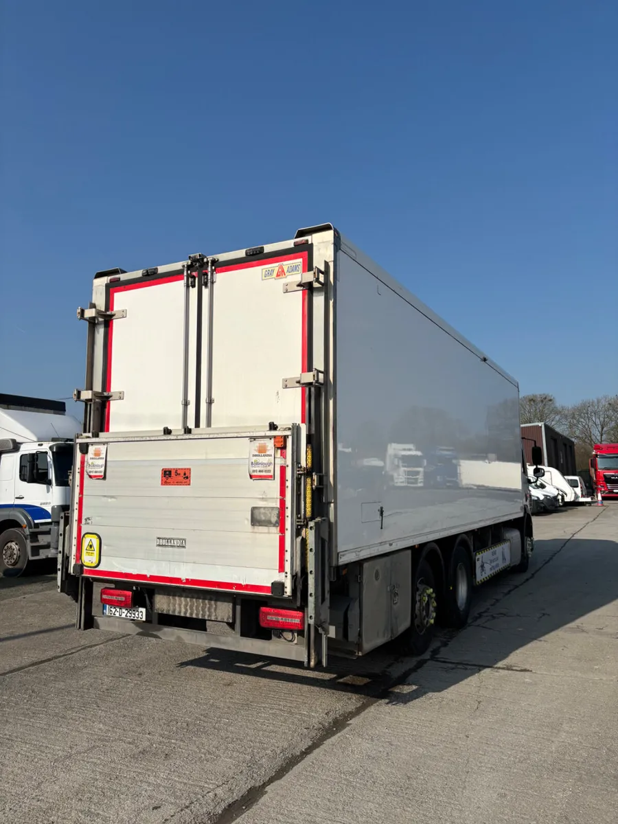 2016 DAF CF 6X2 FRIDGE - Image 4