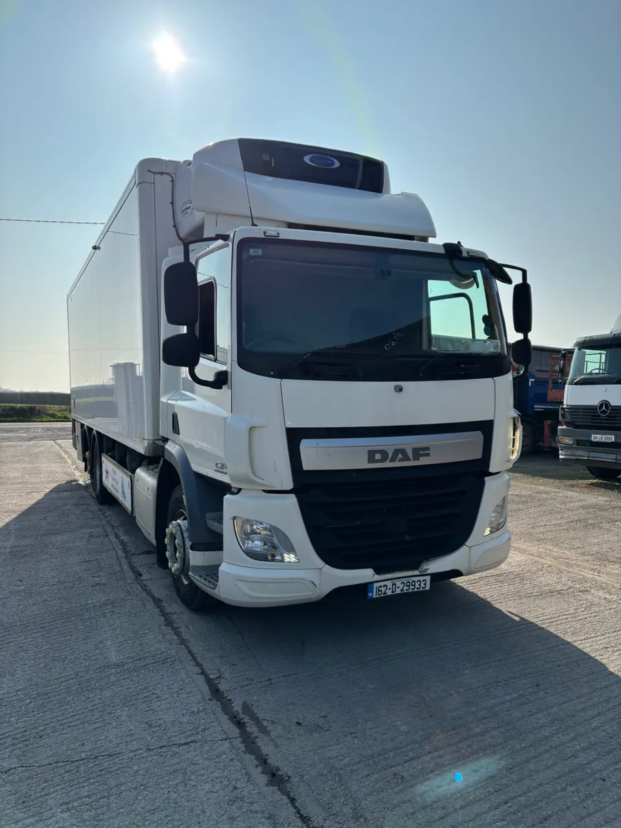 2016 DAF CF 6X2 FRIDGE - Image 1