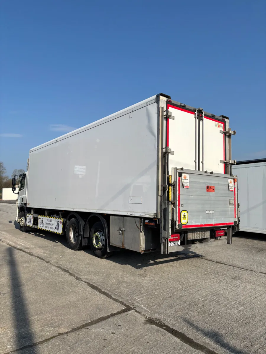 2016 DAF CF 6X2 FRIDGE - Image 3