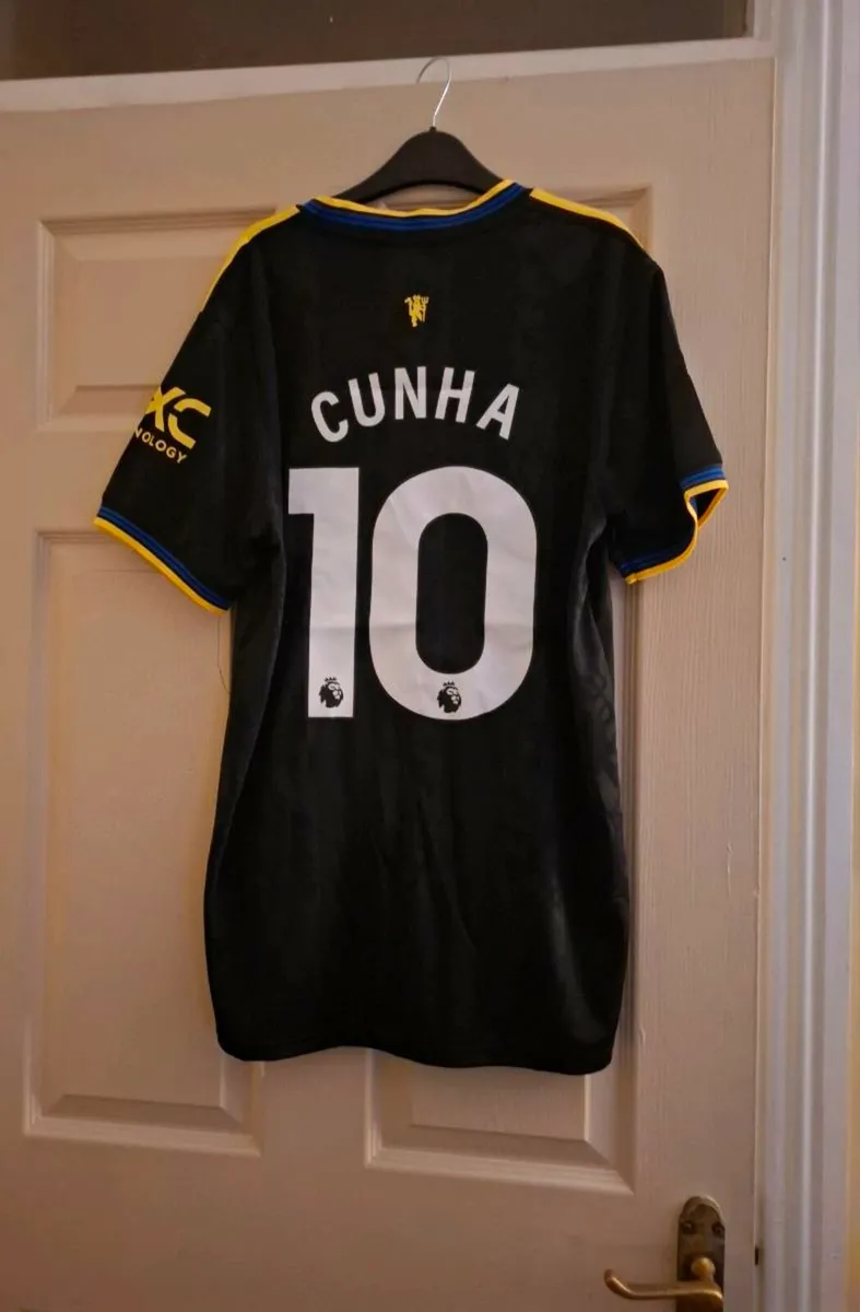Man United 25/26 Away Jersey, XL - Image 2