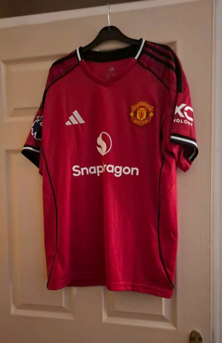 Manchester United 25/26 Home Jersey,XL - Image 1