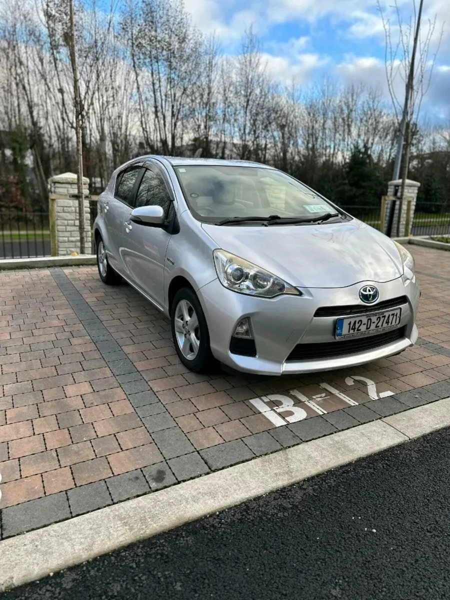 Toyota aqua - Image 2
