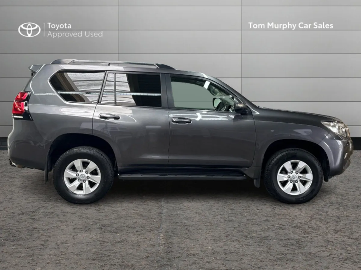 Toyota Land Cruiser LAND CRUISER LWB COMM A/T - Image 3