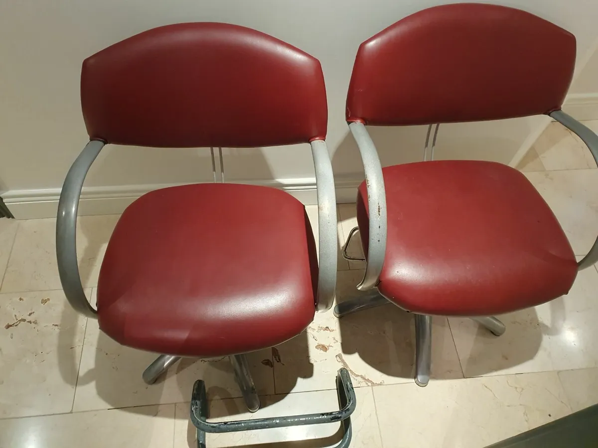 Hair salon styling chairs × 2 - Image 2