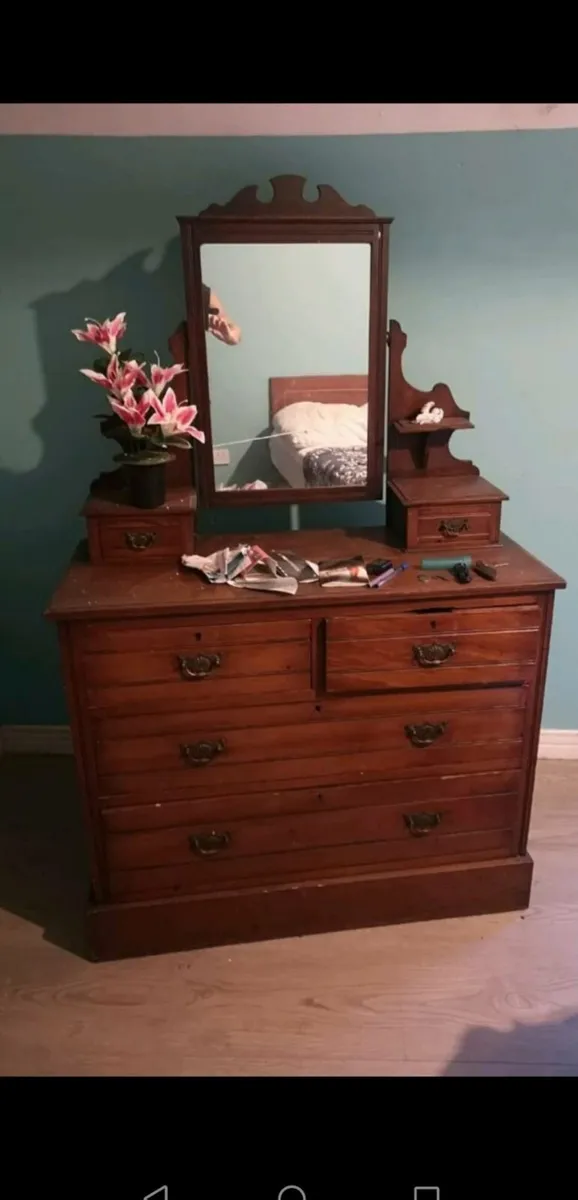 Chest Of Drawers C/W Mirror