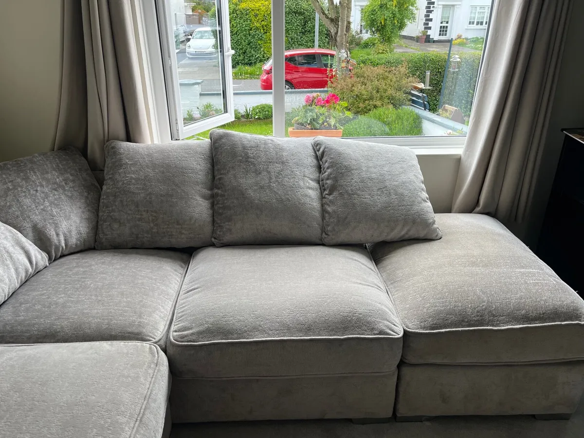 Sofa - Image 3