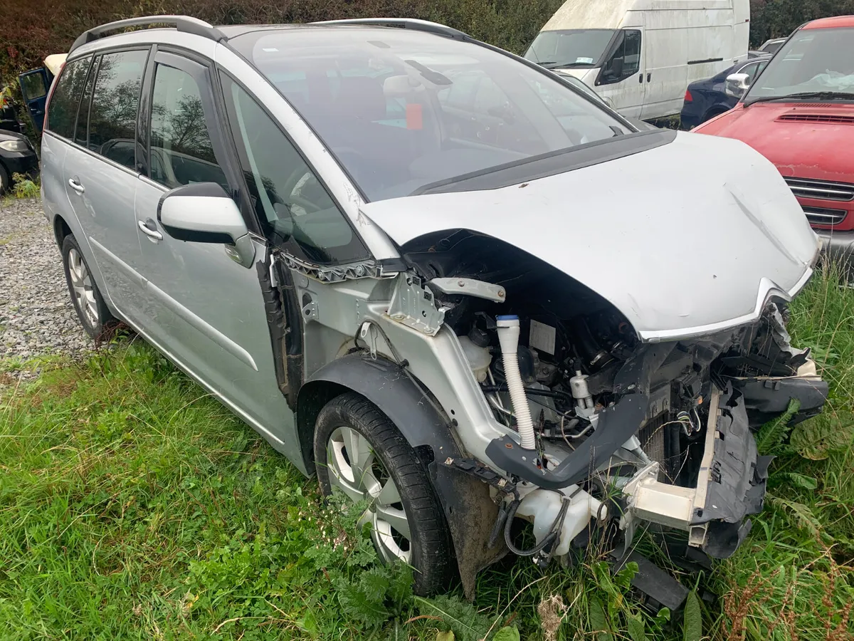 2013 CITROEN C4   7SEATER  DIESEL - Image 2