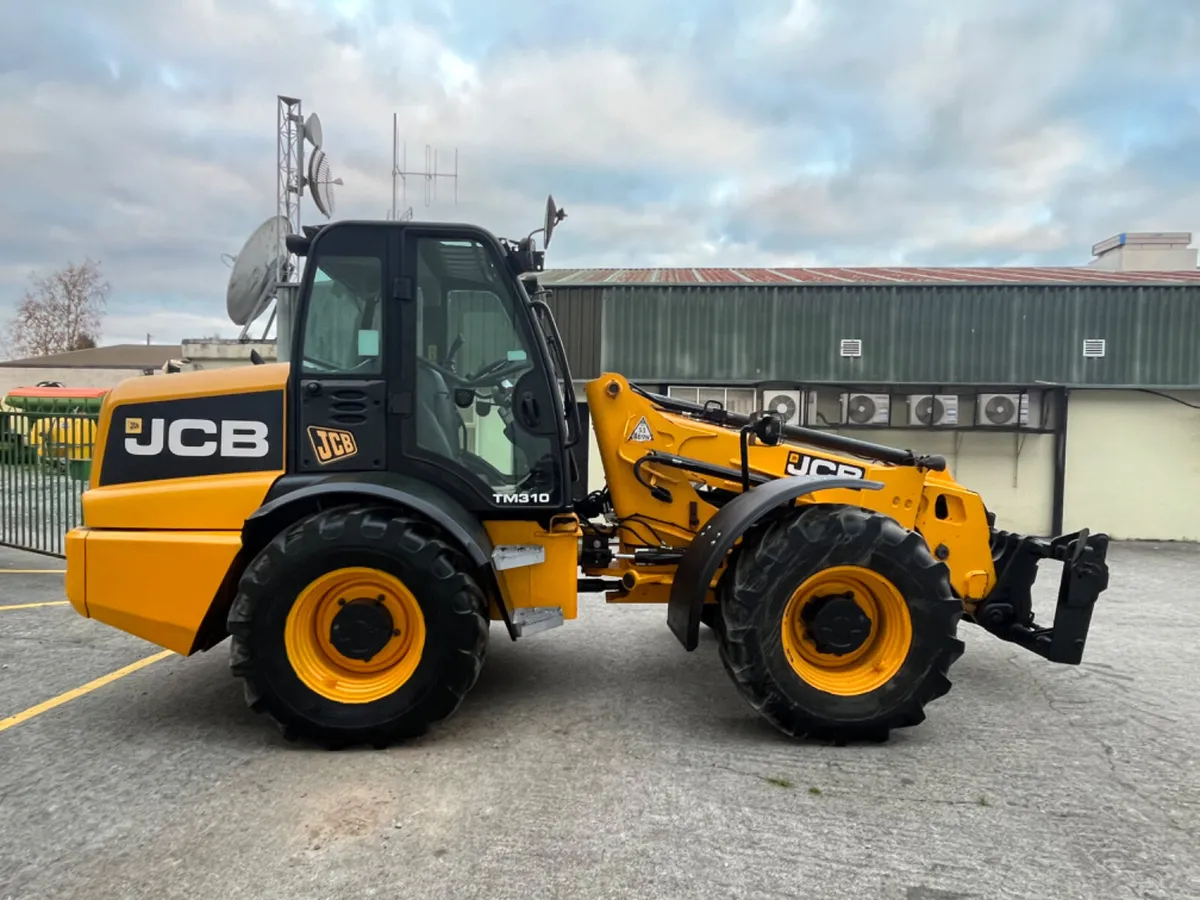 Jcb 310 loader - Image 4