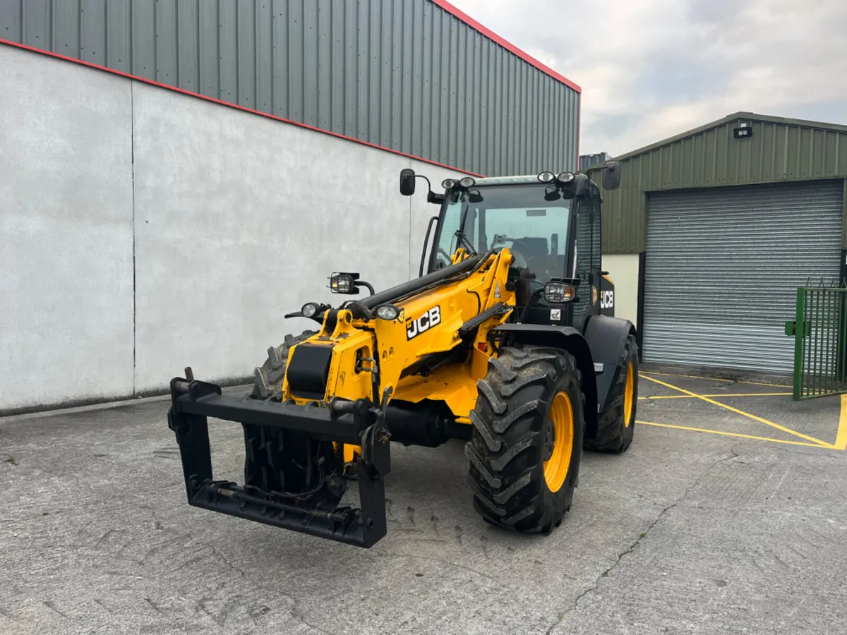Jcb 310 loader - Image 2
