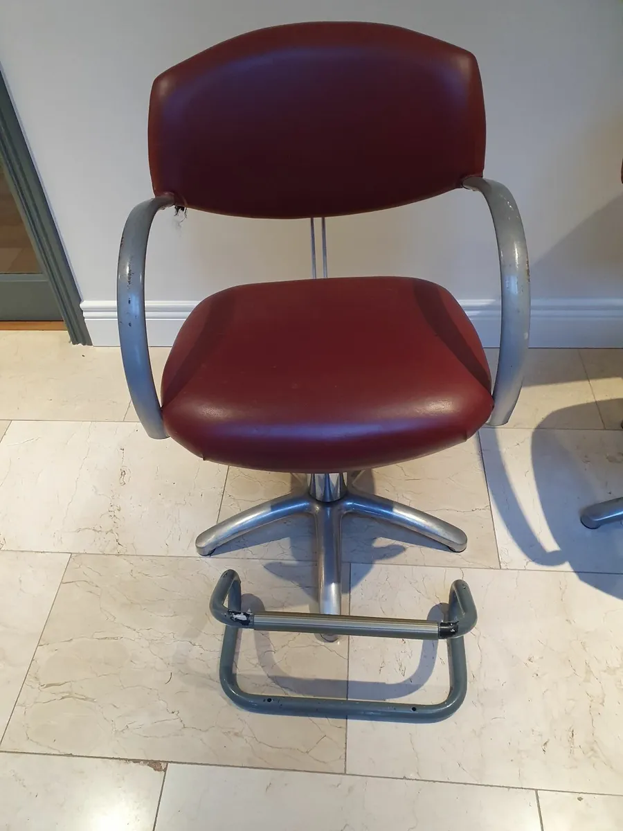 Hair salon chairs × 2 - Image 2