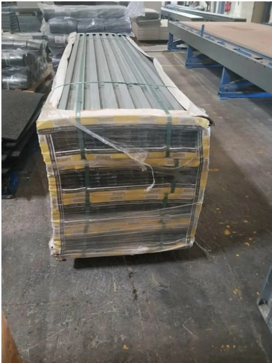 Lewis deck dovetailed sheeting - Image 1
