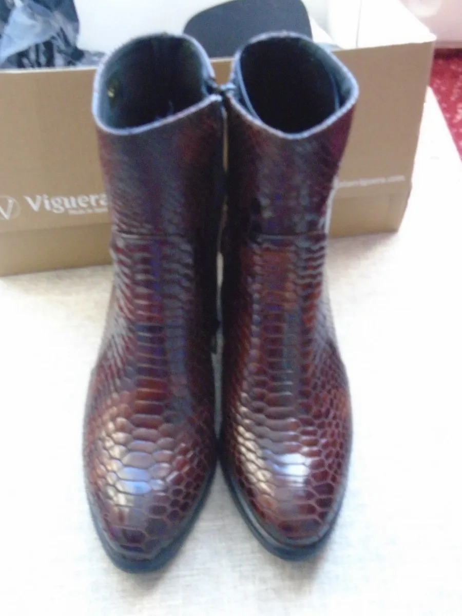 Ladies ankle boots, New, Size 36 - Image 2
