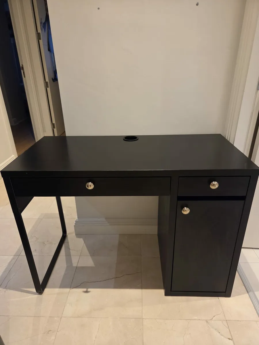 Desk - Image 1