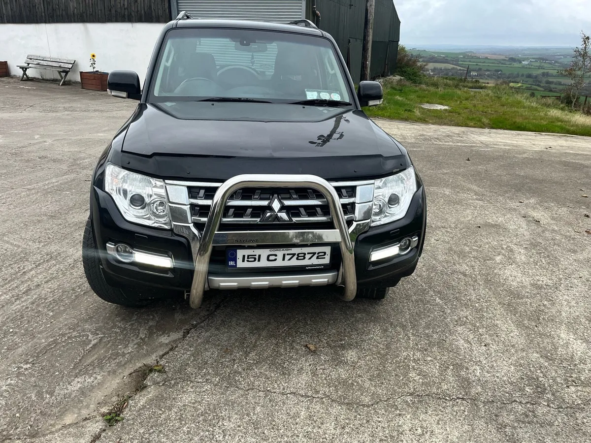 151 Mitsubishi Pajero - Image 3
