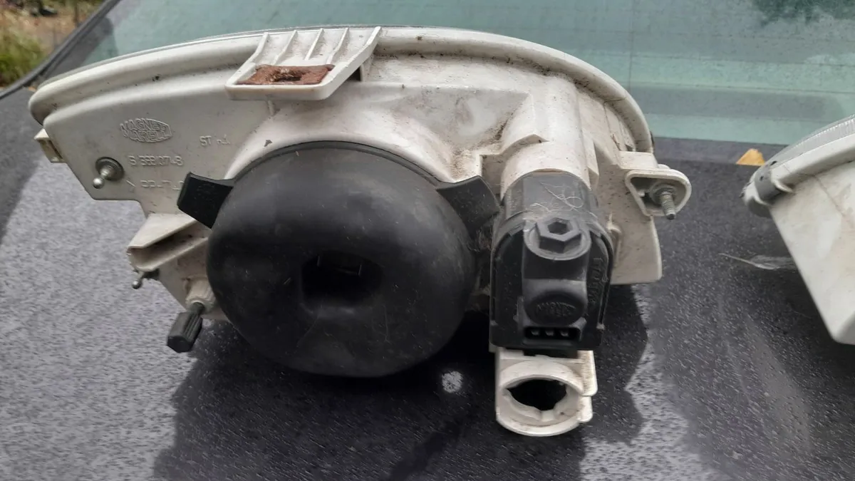 LanciaBeta, Fiat Cinquecento parts - Image 2