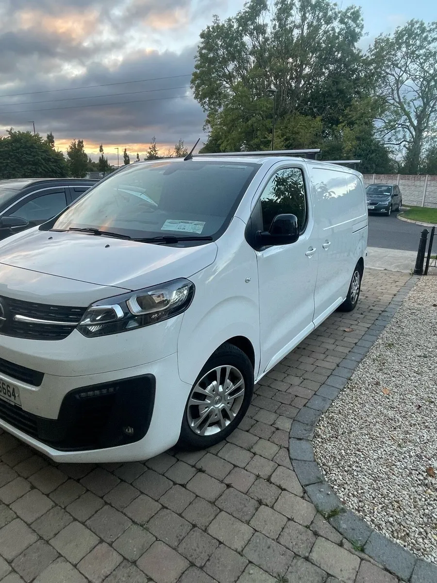 Opel vivaro sportive 2022 - Image 3