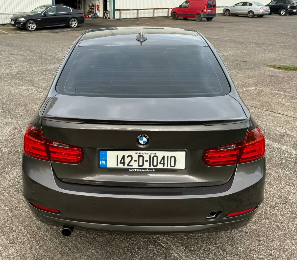 Bmw 316 - Image 2