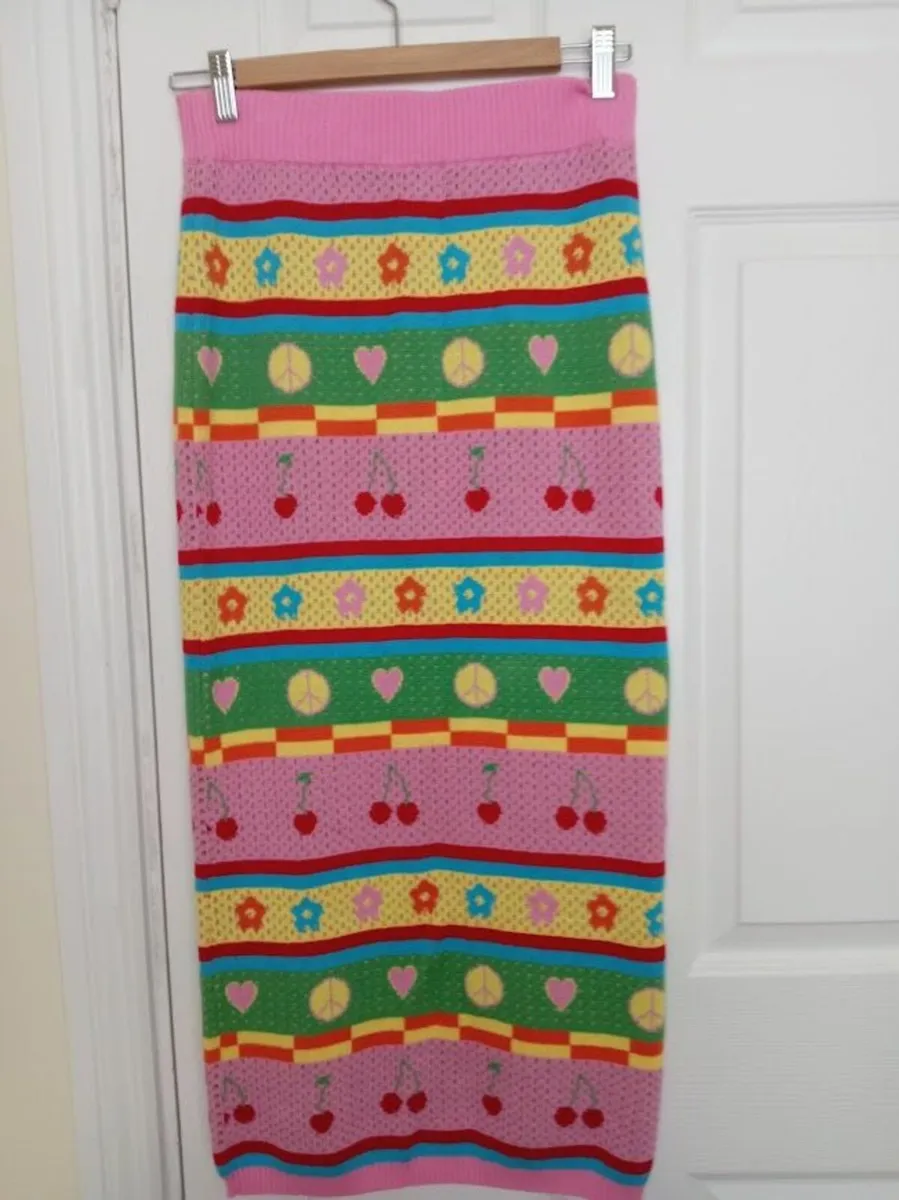 Glamorous Care Knit Skirt – Size 12 -100% Cotton - Image 1