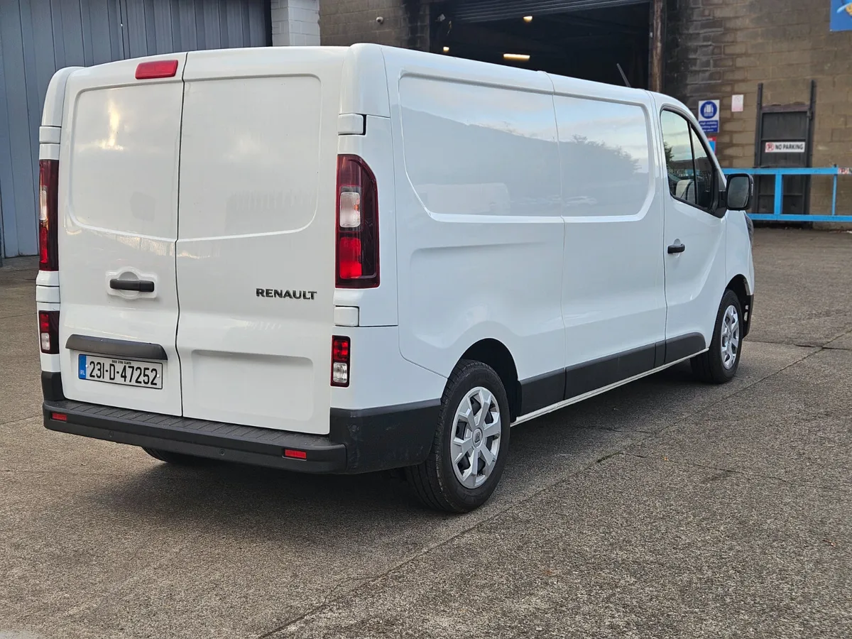 Renault Trafic LL30  Business Blue - Image 4