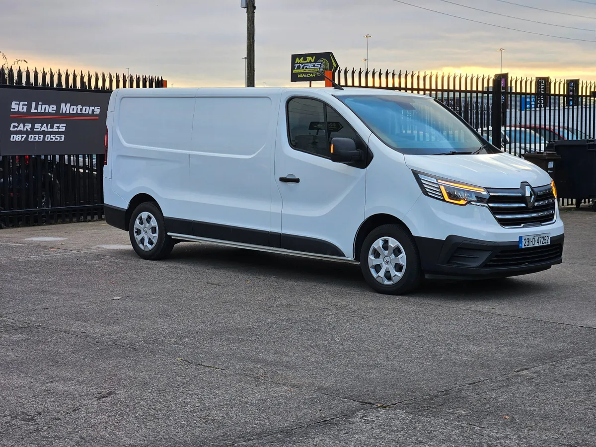 Renault Trafic LL30  Business Blue - Image 1