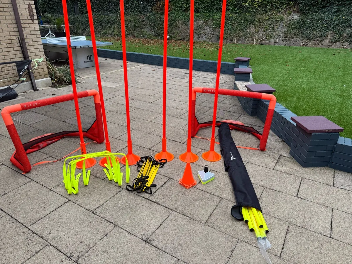 Football training equipment - Image 1
