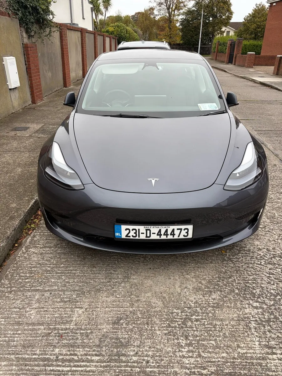 Tesla Model 3 - Image 1