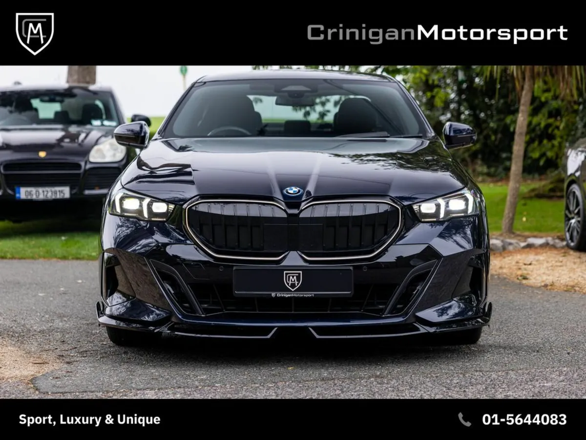 BMW 5-Series 550e xDrive - Reserved - Image 4