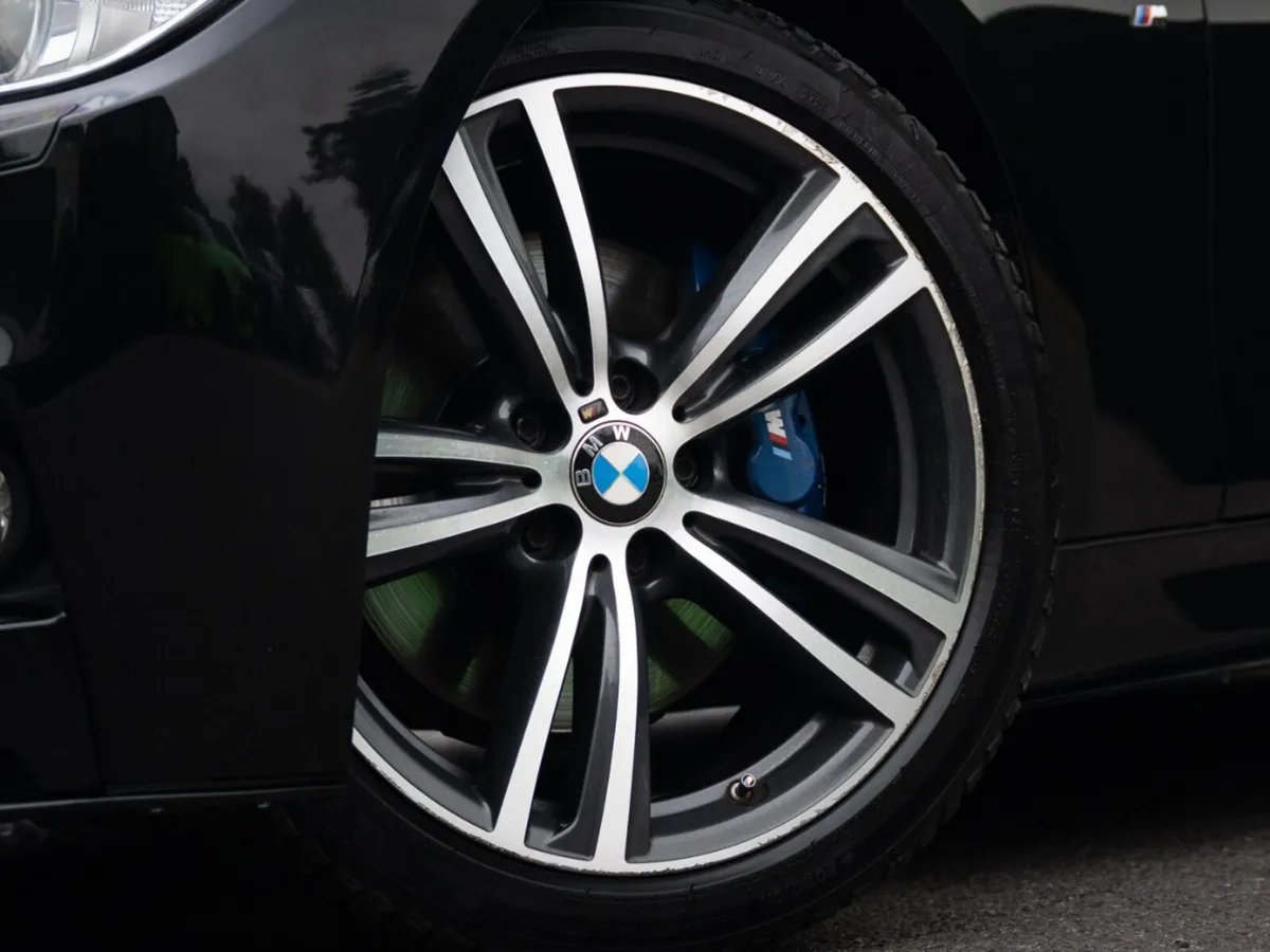 2014 BMW 320D M SPORT M PERFORMANCE AUTO *SUNROOF* - Image 4