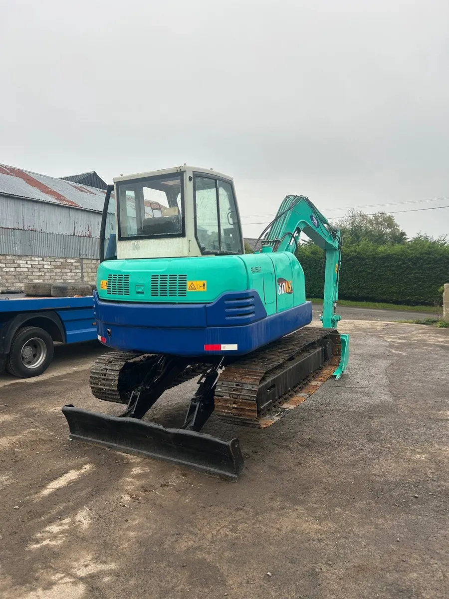 6 ton digger - Image 3