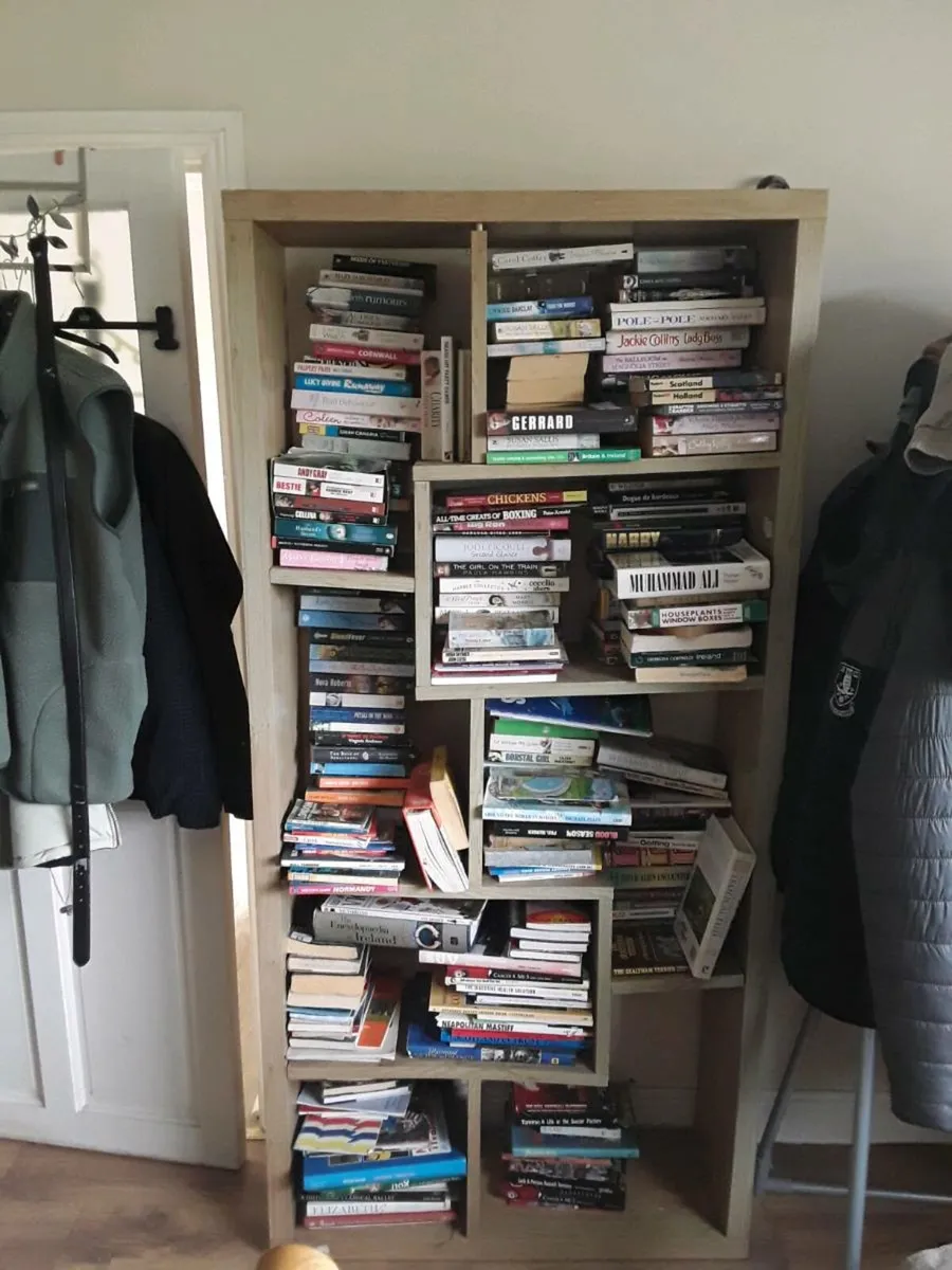 Book case pine 6ft x3ft - Image 4
