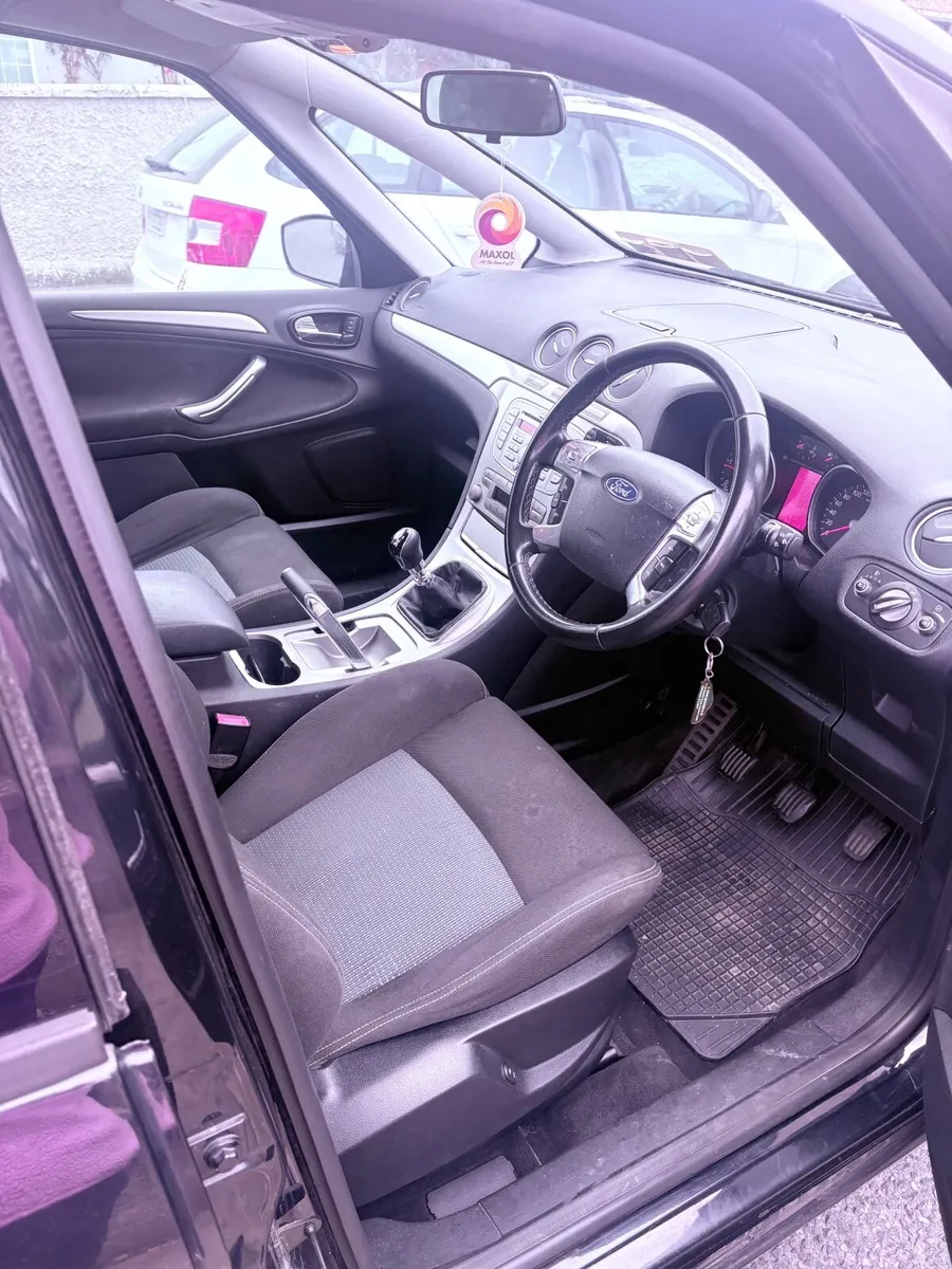 Ford S-Max 2011 - Image 4