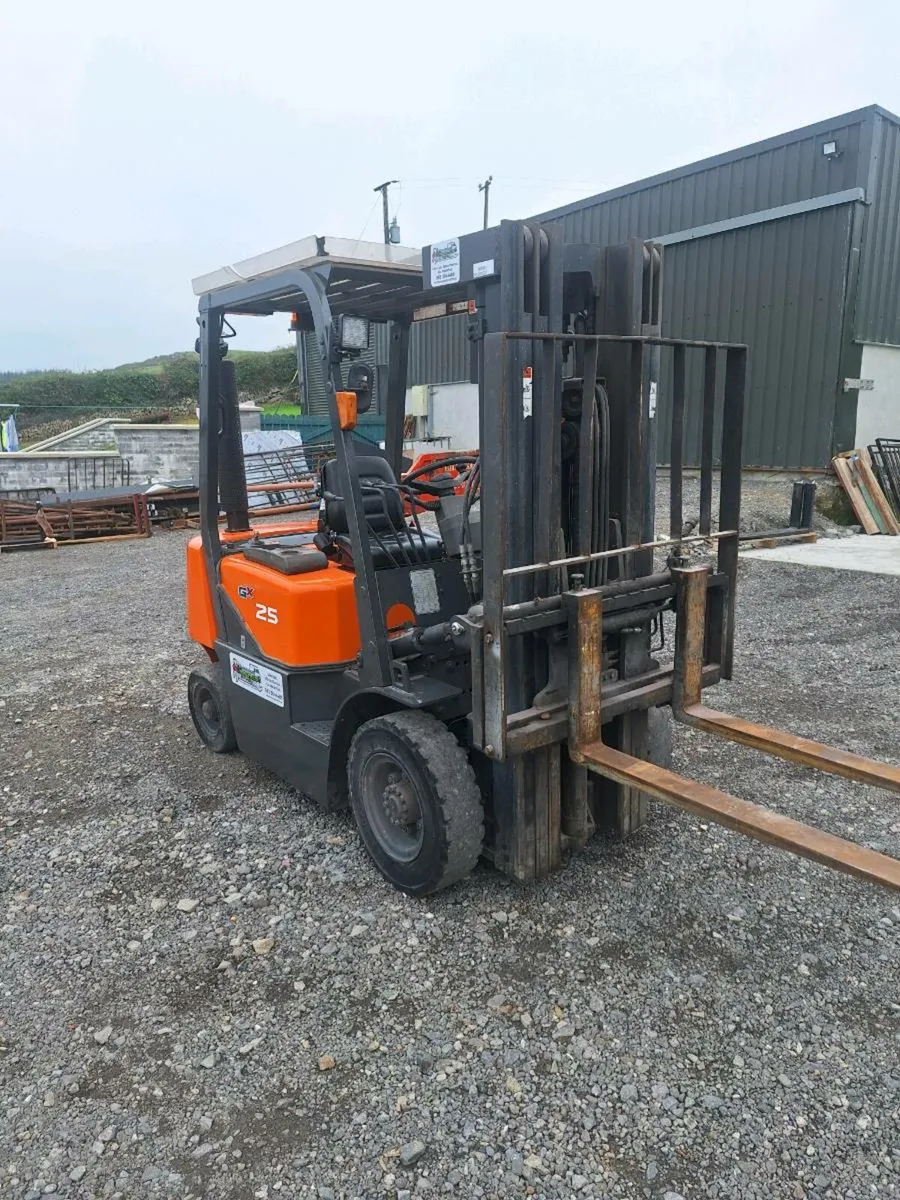 Doosan forklift - Image 3