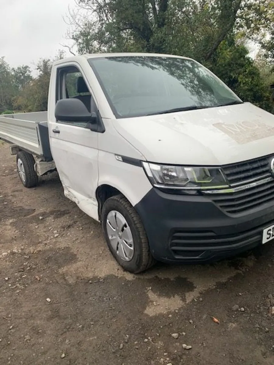 Volkswagen Transporter 2022 - Image 3