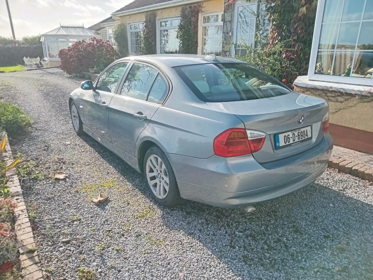 Bmw318D 2006 - Image 4