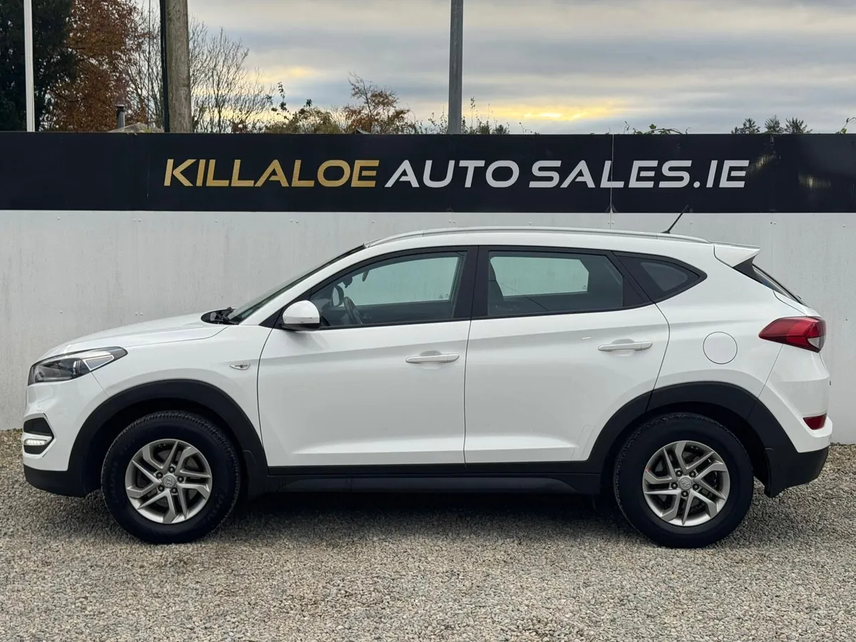 Hyundai Tucson 1.7CRDI Manual - Image 4
