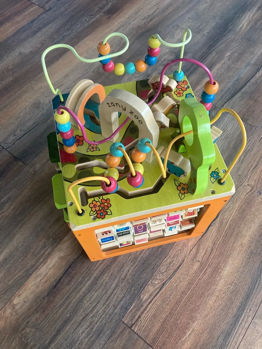 Zany Zoo activity cube - Image 2