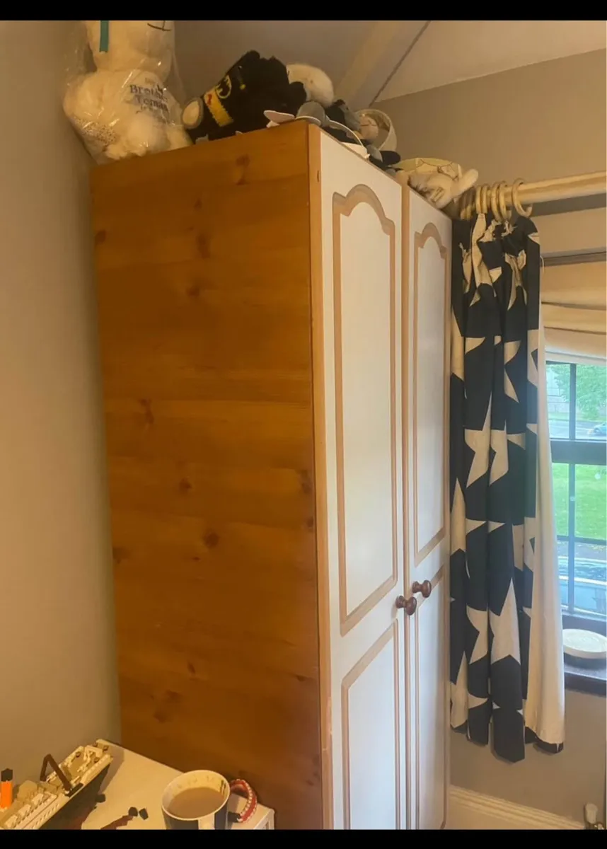 Wardrobe - Image 2