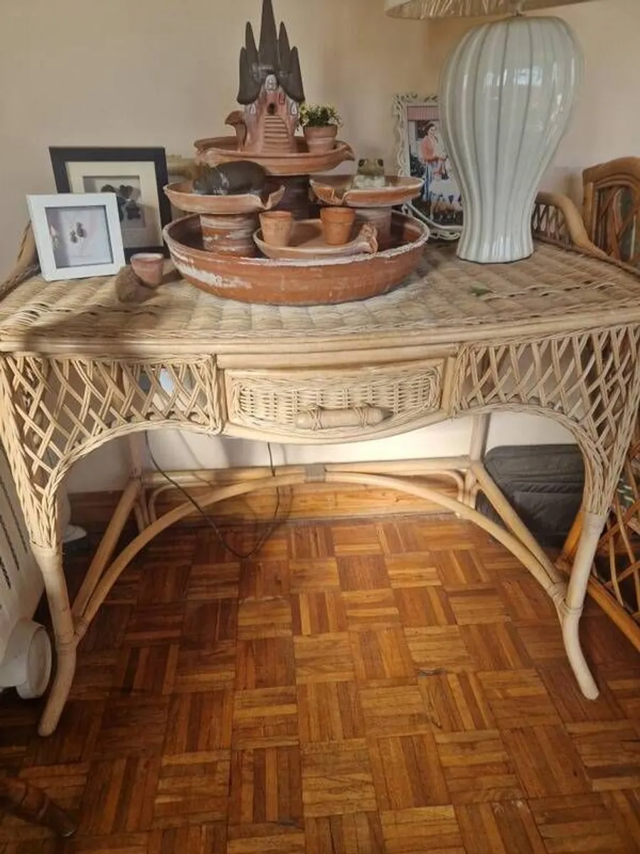 wicker armchair and table - Image 4