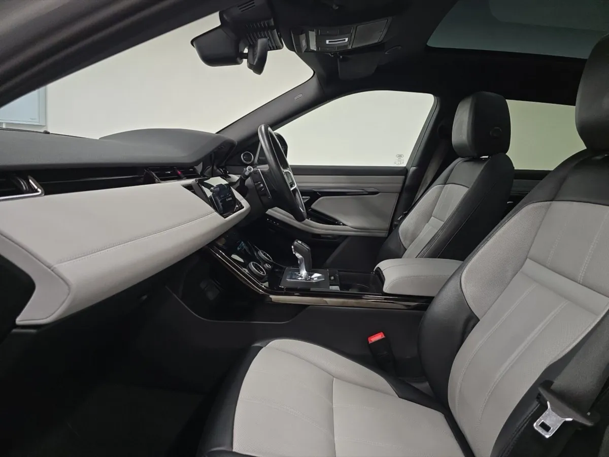 Land Rover Range Rover Evoque Hatchback R-Dynamic - Image 3