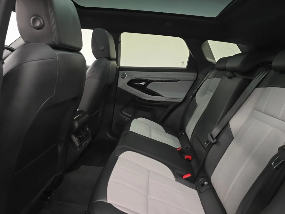 Land Rover Range Rover Evoque Hatchback R-Dynamic - Image 4